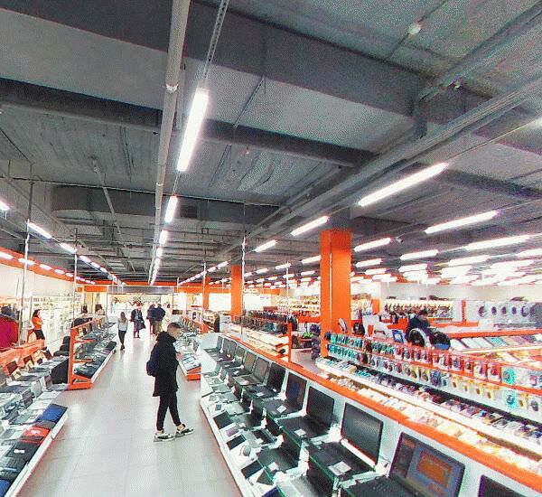 Банкомат Сбербанка России по адресу пл. Гагарина,  д. 5