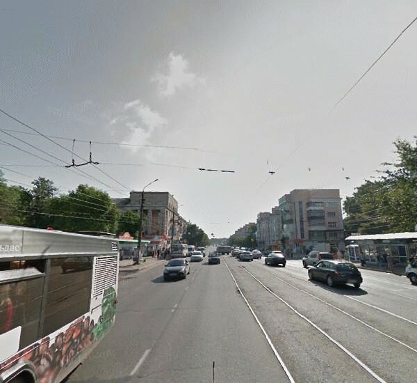 Отделение Русславбанка по адресу проспект Калинина 13